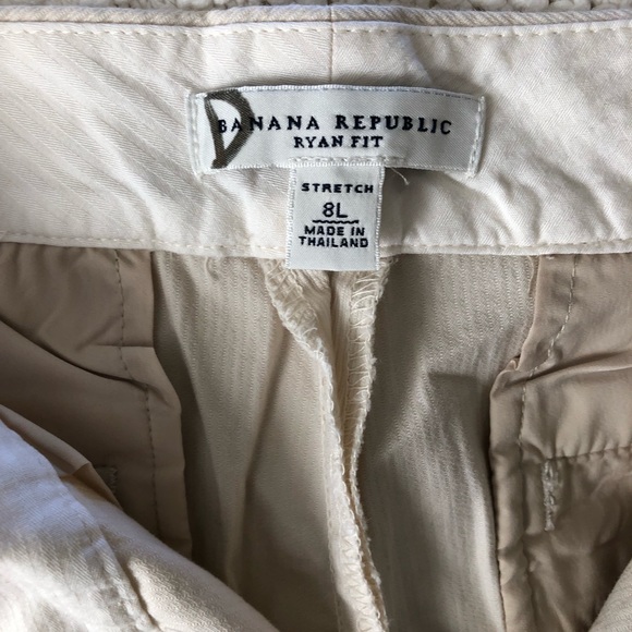 Cream Banana Republic Bermuda shorts - Picture 2 of 3